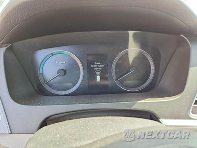 Zdjęcie 9 z 12 samochodu: 2016 HYUNDAI SONATA HYBRID SE VIN:KMHE24L11GA040275 - miniatura
