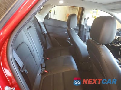 Zdjęcie 11 z 13 samochodu: 2022 JAGUAR E-PACE SE VIN:SADFP2FX7N1029698 - miniatura