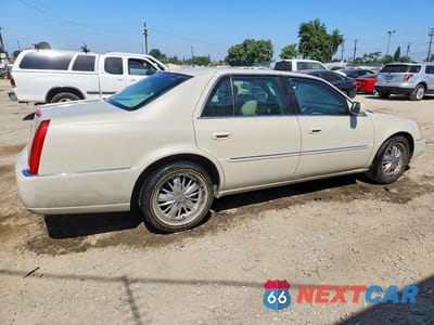 Trzecie zdjęcie samochodu z tyłu: 2010 CADILLAC DTS LIVERY VIN:1G6KR5EY9AU125537 - miniatura