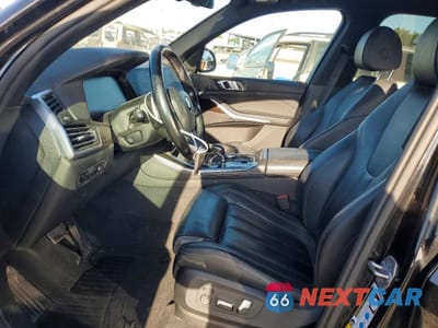 Zdjęcie 7 z 13 samochodu: 2019 BMW X5 XDRIVE40I VIN:5UXCR6C59KLK88985 - miniatura