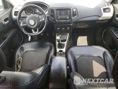 Zdjęcie 8 z 13 samochodu: 2017 JEEP COMPASS VIN:3C4NJDBB5HT646027 - miniatura