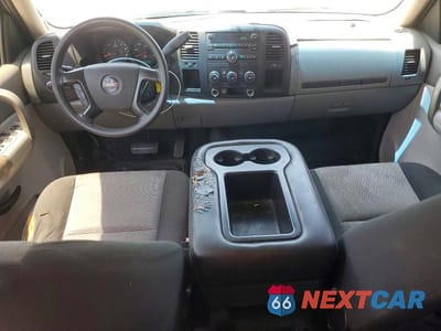 Zdjęcie 8 z 12 samochodu: 2009 GMC SIERRA C1500 VIN:1GTEC19C59Z251749 - miniatura