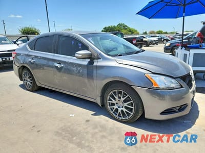 Czwarte zdjęcie samochodu z boku: 2015 NISSAN SENTRA SL VIN:3N1AB7AP7FY225018 - miniatura