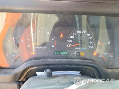 Zdjęcie 9 z 12 samochodu: 2005 JEEP WRANGLER / TJ SPORT VIN:1J4FA49S95P336595 - miniatura