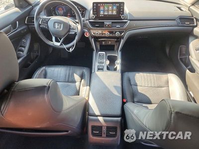Zdjęcie 8 z 12 samochodu: 2018 HONDA ACCORD TOURING HYBRID VIN:1HGCV3F93JA013019 - miniatura