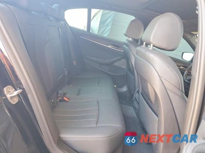 Zdjęcie 10 z 13 samochodu: 2022 BMW 530 XI VIN:WBA13BJ05NWX75644 - miniatura