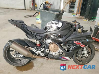 2022 BMW S 1000 RR WB10E2307N6F51099 - główne zdjęcie licytacji z USA - miniatura