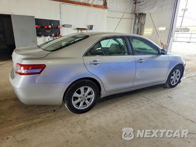 Trzecie zdjęcie samochodu z tyłu: 2011 TOYOTA CAMRY LE VIN:4T1BF3EK6BU754563 - miniatura