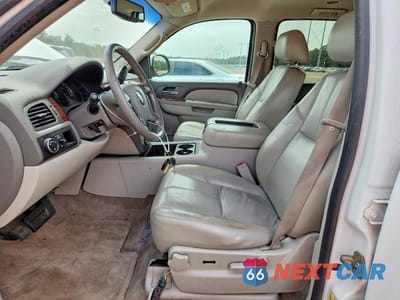 Zdjęcie 7 z 13 samochodu: 2011 GMC YUKON XL C1500 SLT VIN:1GKS1KE08BR205143 - miniatura