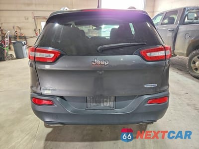 Zdjęcie 6 z 12 samochodu: 2016 JEEP CHEROKEE LATITUDE VIN:1C4PJLCS9GW273097 - miniatura
