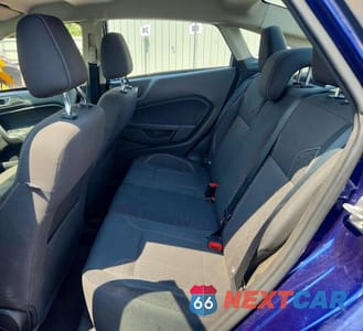 Zdjęcie 10 z 12 samochodu: 2016 FORD FIESTA SE VIN:3FADP4BJ1GM186090 - miniatura