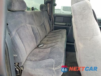 Zdjęcie 10 z 12 samochodu: 2001 CHEVROLET SILVERADO K1500 VIN:2GCEK19TX11236177 - miniatura