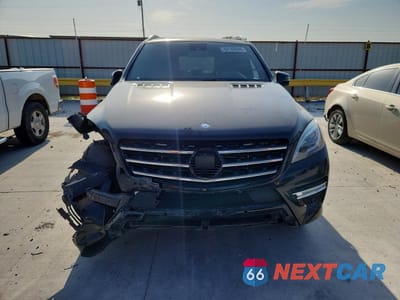Piąte zdjęcie samochodu w środku: 2014 MERCEDES-BENZ ML 350 BLUETEC VIN:4JGDA2EBXEA361978 - miniatura