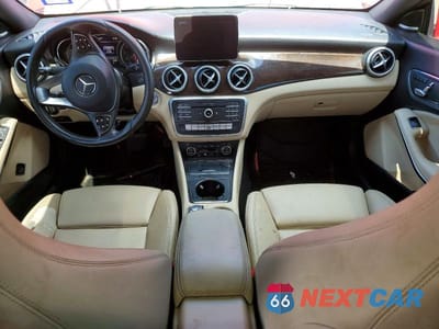 Zdjęcie 8 z 12 samochodu: 2018 MERCEDES-BENZ CLA 250 VIN:WDDSJ4EBXJN631159 - miniatura