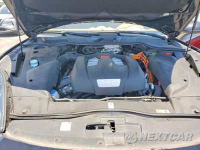 Zdjęcie 12 z 13 samochodu: 2016 PORSCHE CAYENNE SE HYBRID VIN:WP1AE2A26GLA62575 - miniatura