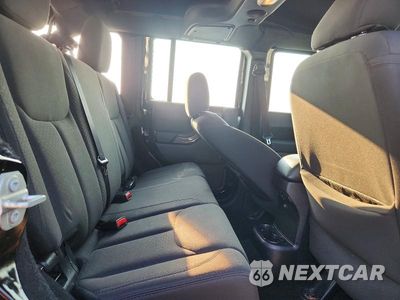 Zdjęcie 10 z 13 samochodu: 2016 JEEP WRANGLER UNLIMITED SPORT VIN:1C4BJWDG6GL216928 - miniatura