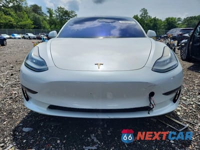 Piąte zdjęcie samochodu w środku: 2019 TESLA MODEL 3 VIN:5YJ3E1EA9KF311713 - miniatura