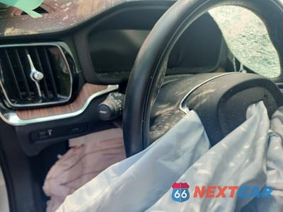 Zdjęcie 9 z 12 samochodu: 2019 VOLVO S60 T5 INSCRIPTION VIN:7JR102FL2KG016861 - miniatura