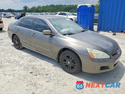 Czwarte zdjęcie samochodu z boku: 2007 HONDA ACCORD EX VIN:1HGCM56847A007759 - miniatura