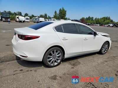 Trzecie zdjęcie samochodu z tyłu: 2023 MAZDA 3 PREFERRED VIN:3MZBPACM5PM382295 - miniatura