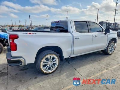 Trzecie zdjęcie samochodu z tyłu: 2025 CHEVROLET SILVERADO K1500 LTZ VIN:3GCUKGELXSG164829 - miniatura