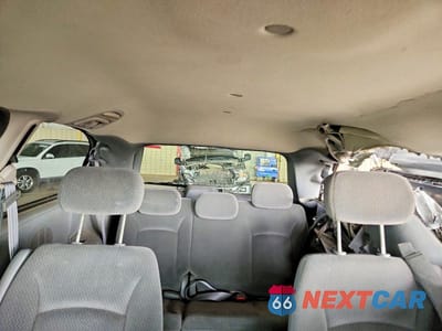Zdjęcie 10 z 13 samochodu: 2005 DODGE GRAND CARAVAN SXT VIN:2D4GP44LX5R392796 - miniatura