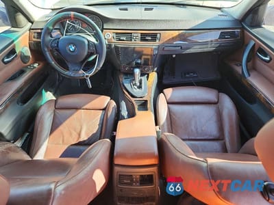Zdjęcie 8 z 12 samochodu: 2006 BMW 330 I VIN:WBAVB33596PS17861 - miniatura