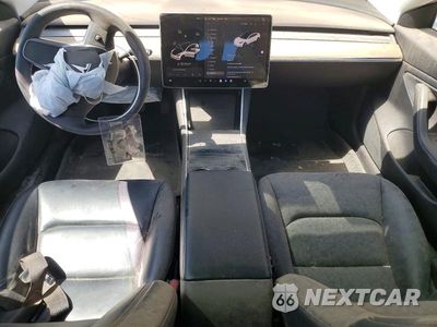 Zdjęcie 8 z 13 samochodu: 2019 TESLA MODEL 3 VIN:5YJ3E1EA7KF425208 - miniatura