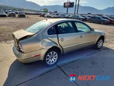 Trzecie zdjęcie samochodu z tyłu: 2002 VOLKSWAGEN PASSAT GLS VIN:WVWPD63B32P124423 - miniatura