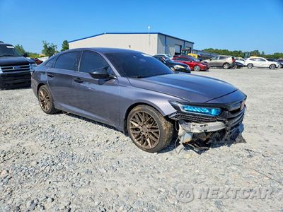 Czwarte zdjęcie samochodu z boku: 2018 HONDA ACCORD SPORT VIN:1HGCV2F35JA047579 - miniatura