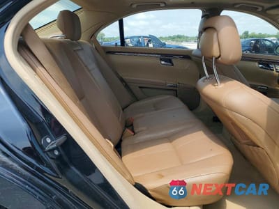 Zdjęcie 10 z 12 samochodu: 2008 MERCEDES-BENZ S 550 VIN:WDDNG71X38A211274 - miniatura