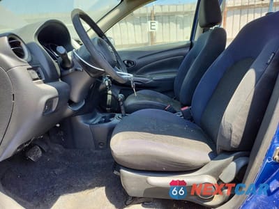 Zdjęcie 7 z 12 samochodu: 2012 NISSAN VERSA 1.6 S VIN:3N1CN7AP0CL911619 - miniatura