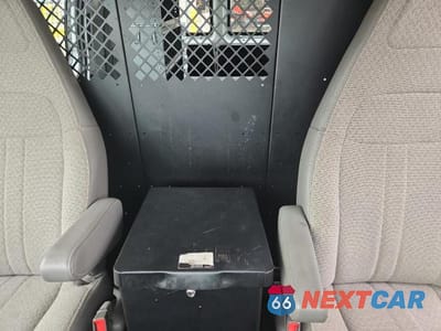 Zdjęcie 10 z 13 samochodu: 2020 CHEVROLET EXPRESS G2500 VIN:1GCWGAFPXL1253843 - miniatura