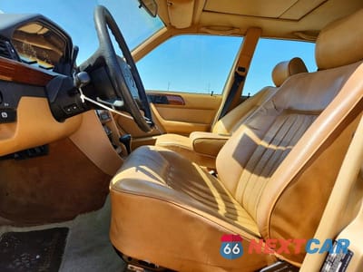 Zdjęcie 7 z 12 samochodu: 1987 MERCEDES-BENZ 300 E VIN:WDBEA30D3HA539059 - miniatura