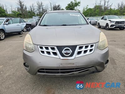 Piąte zdjęcie samochodu w środku: 2011 NISSAN ROGUE S VIN:JN8AS5MV4BW280530 - miniatura