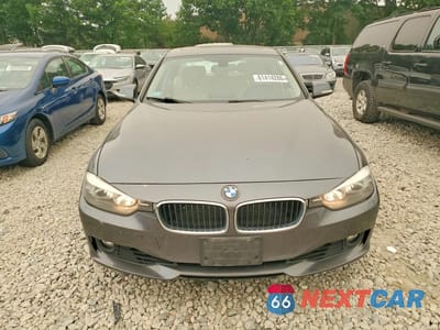 Piąte zdjęcie samochodu w środku: 2013 BMW 328 XI VIN:WBA3B3C56DJ810665 - miniatura