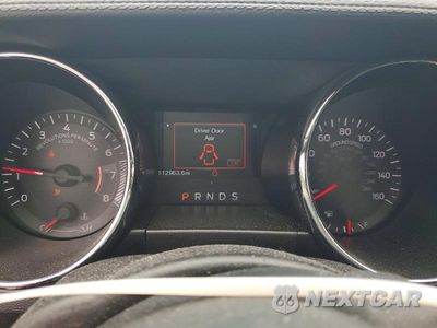 Zdjęcie 9 z 12 samochodu: 2016 FORD MUSTANG VIN:1FATP8UH1G5329610 - miniatura