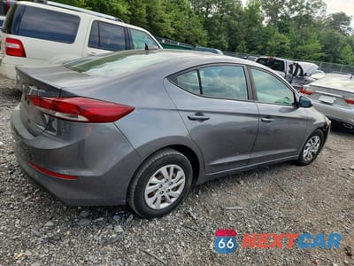 Trzecie zdjęcie samochodu z tyłu: 2017 HYUNDAI ELANTRA SE VIN:KMHD74LF7HU154340 - miniatura