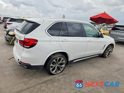 Trzecie zdjęcie samochodu z tyłu: 2018 BMW X5 SDRIVE35I VIN:5UXKR2C53J0X10334 - miniatura