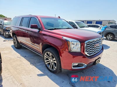Czwarte zdjęcie samochodu z boku: 2020 GMC YUKON XL DENALI VIN:1GKS1HKJ5LR240658 - miniatura