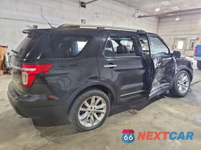Trzecie zdjęcie samochodu z tyłu: 2015 FORD EXPLORER LIMITED VIN:1FM5K8F82FGB20583 - miniatura
