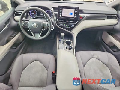 Zdjęcie 8 z 13 samochodu: 2021 TOYOTA CAMRY LE VIN:4T1C11AK8MU473929 - miniatura