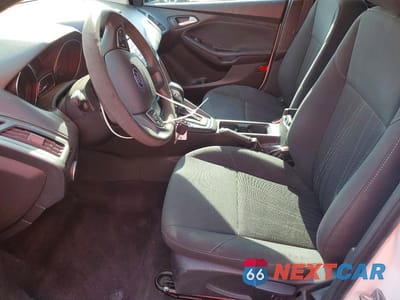 Zdjęcie 7 z 13 samochodu: 2017 FORD FOCUS SE VIN:1FADP3K27HL215811 - miniatura