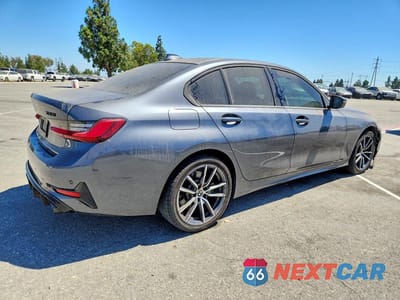 Trzecie zdjęcie samochodu z tyłu: 2022 BMW 330I VIN:3MW5R1J01N8C28759 - miniatura