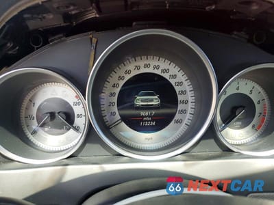 Zdjęcie 9 z 12 samochodu: 2013 MERCEDES-BENZ C 250 VIN:WDDGF4HB5DR288776 - miniatura