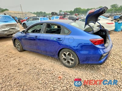 Drugie zdjęcie samochodu z przodu: 2020 KIA FORTE LXS VIN:3KPF24AD6LE163129 - miniatura