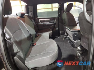 Zdjęcie 10 z 12 samochodu: 2024 RAM 1500 CLASSIC SLT VIN:1C6RR6LG7RS142539 - miniatura