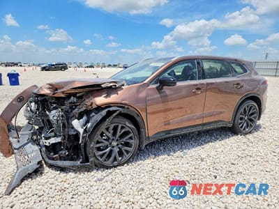 2025 TOYOTA CROWN SIGNIA LIMITED JTDACAAJ2S3029090 - główne zdjęcie licytacji z USA - miniatura