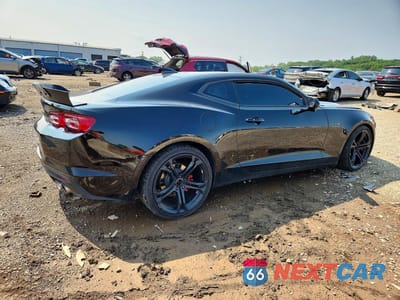 Trzecie zdjęcie samochodu z tyłu: 2022 CHEVROLET CAMARO LT1 VIN:1G1FF1R74N0134931 - miniatura