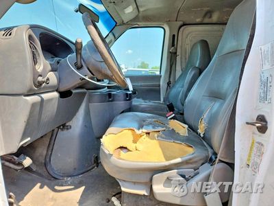 Zdjęcie 7 z 14 samochodu: 2006 FORD ECONOLINE E250 VAN VIN:1FTNE24W96HA18475 - miniatura